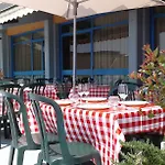 Vvf Le Pays Cathare Carcassonne Village de vacances *