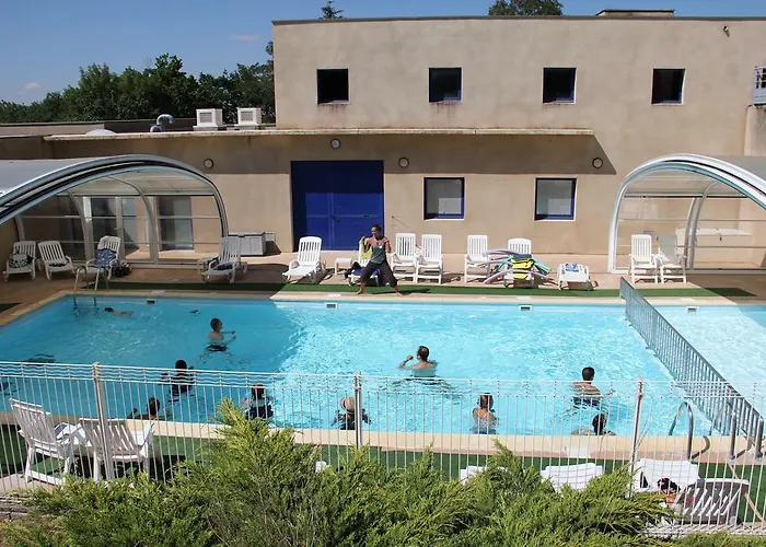 Vvf Le Pays Cathare Carcassonne Saissac